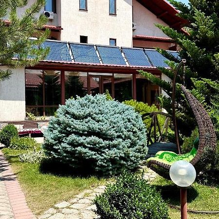 Tian-Shan Hotel บิชเคก ภายนอก รูปภาพ