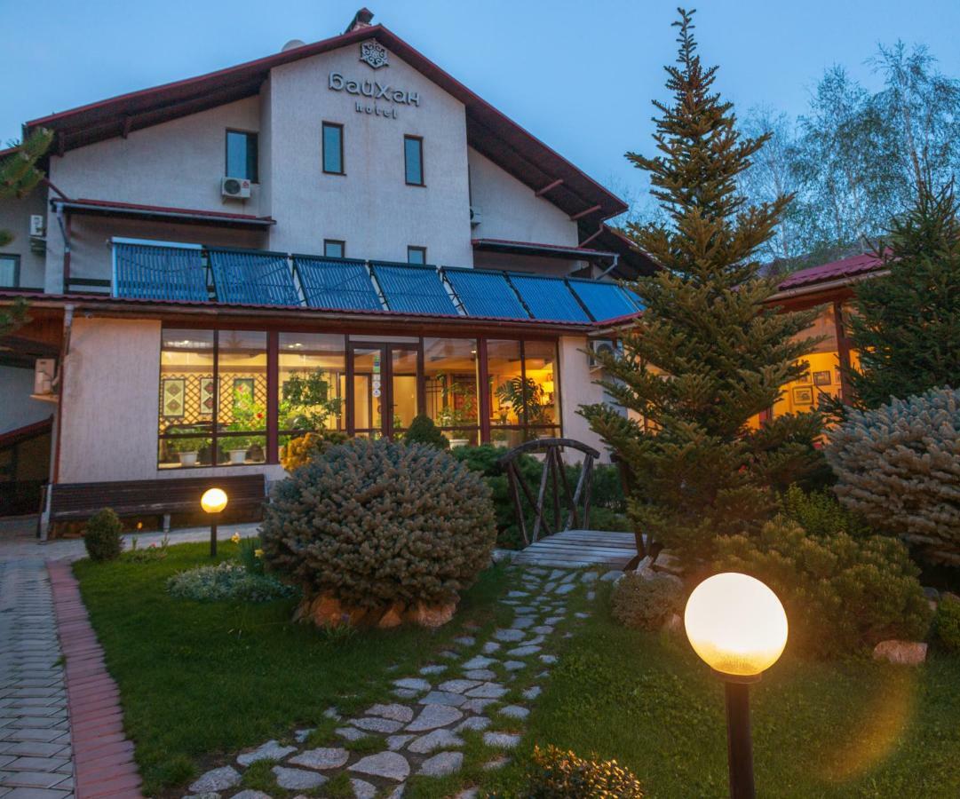 Tian-Shan Hotel บิชเคก ภายนอก รูปภาพ